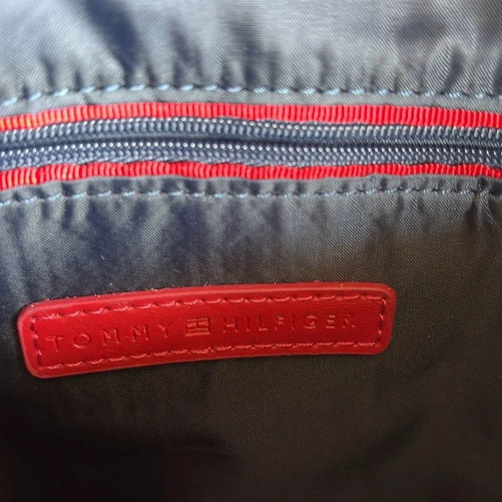 Tommy Hilfiger sleek versatile
